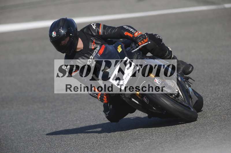 /Archiv-2024/02 29.01.-02.02.2024 Moto Center Thun Jerez/Gruppe gruen-green/315